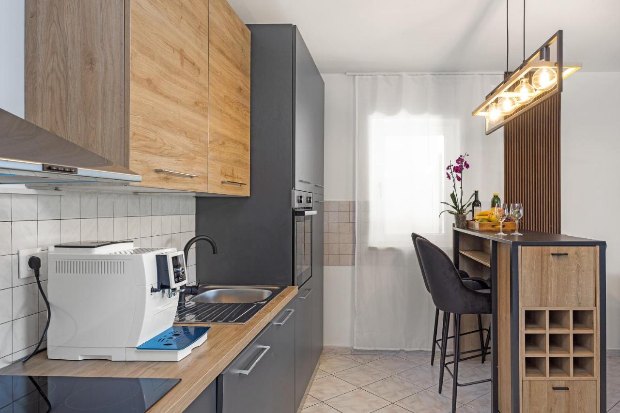 Romeo&Julia- Newly Refurbished Apartment Near Medulin بومير المظهر الخارجي الصورة